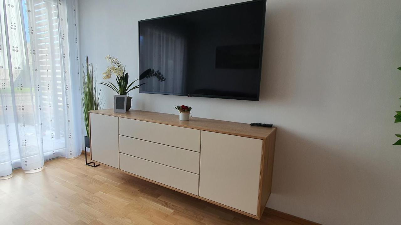Luxurioeses Apartment Mit Garten & Terrasse In Der Naehe Vom See Im Schoenen Salzkammergut グムンデン エクステリア 写真