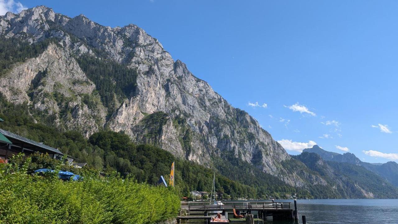 Luxurioeses Apartment Mit Garten & Terrasse In Der Naehe Vom See Im Schoenen Salzkammergut グムンデン エクステリア 写真
